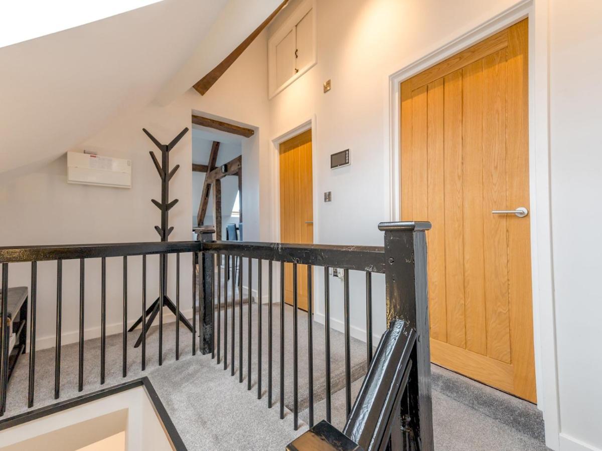 Pass The Keys 5C Charming Town Centre Apartment With Roof Top Views Shrewsbury Eksteriør bilde